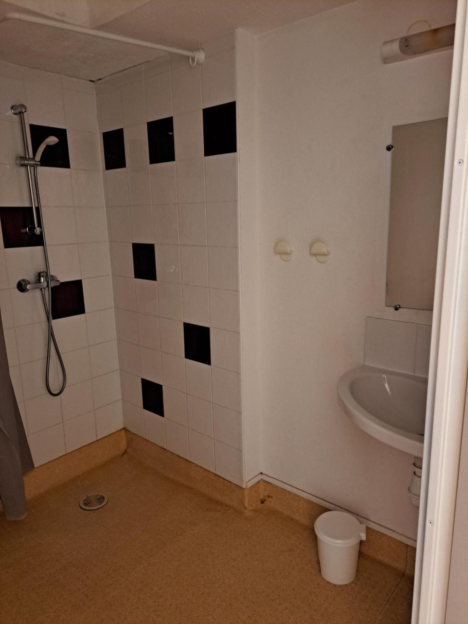 Appartement Avec Balcon - 2 Personnes 퓌생빈센트 외부 사진